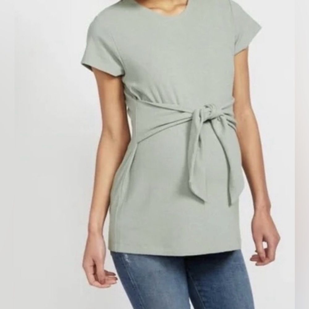 A Pea in the Pod Tie Front Textured Short Sleeve Green Maternity Top. Small.